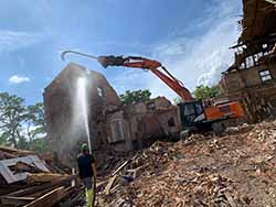 Wormsleben - Sicherheitsabbruch Wirtschaftsgebäude - Abbruch, Entsorgung